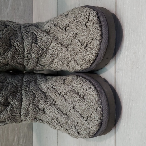 Ugg Australia Women IIsa Cardi Sweater Ankle Bows Boots shoes sz 7 - Picture 5 of 12